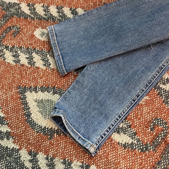 Rag & Bone Mid Rise Capri in Murray size 26 - Picture 5 of 9